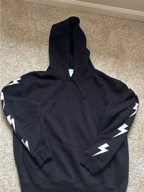 Black star fit hoodie